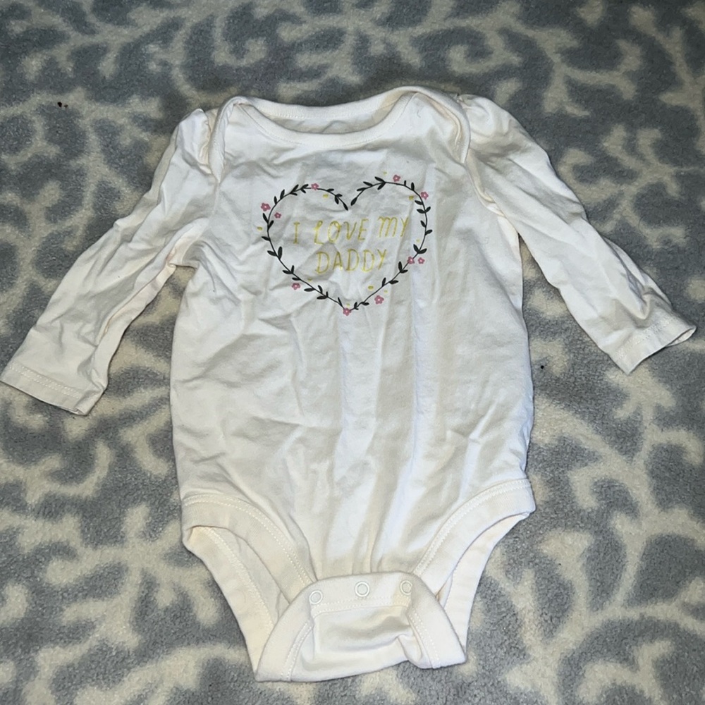🩷Baby Gap🩷 NWOT 3-6m I LOVE MY DADDY Onesie. Adorable!
